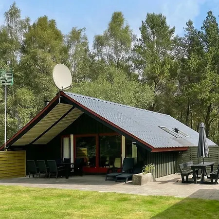 Semesterbostad Summer With Wood Stove Near Als Odde Hadsund